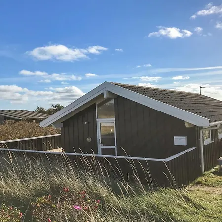 Styrbiorn - 100m From The Sea By Interhome Nyaraló Løkken